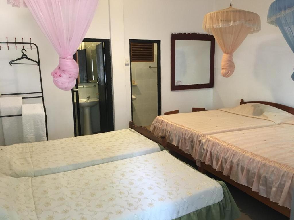 Hotel Shalini Anuradhapura Camera foto