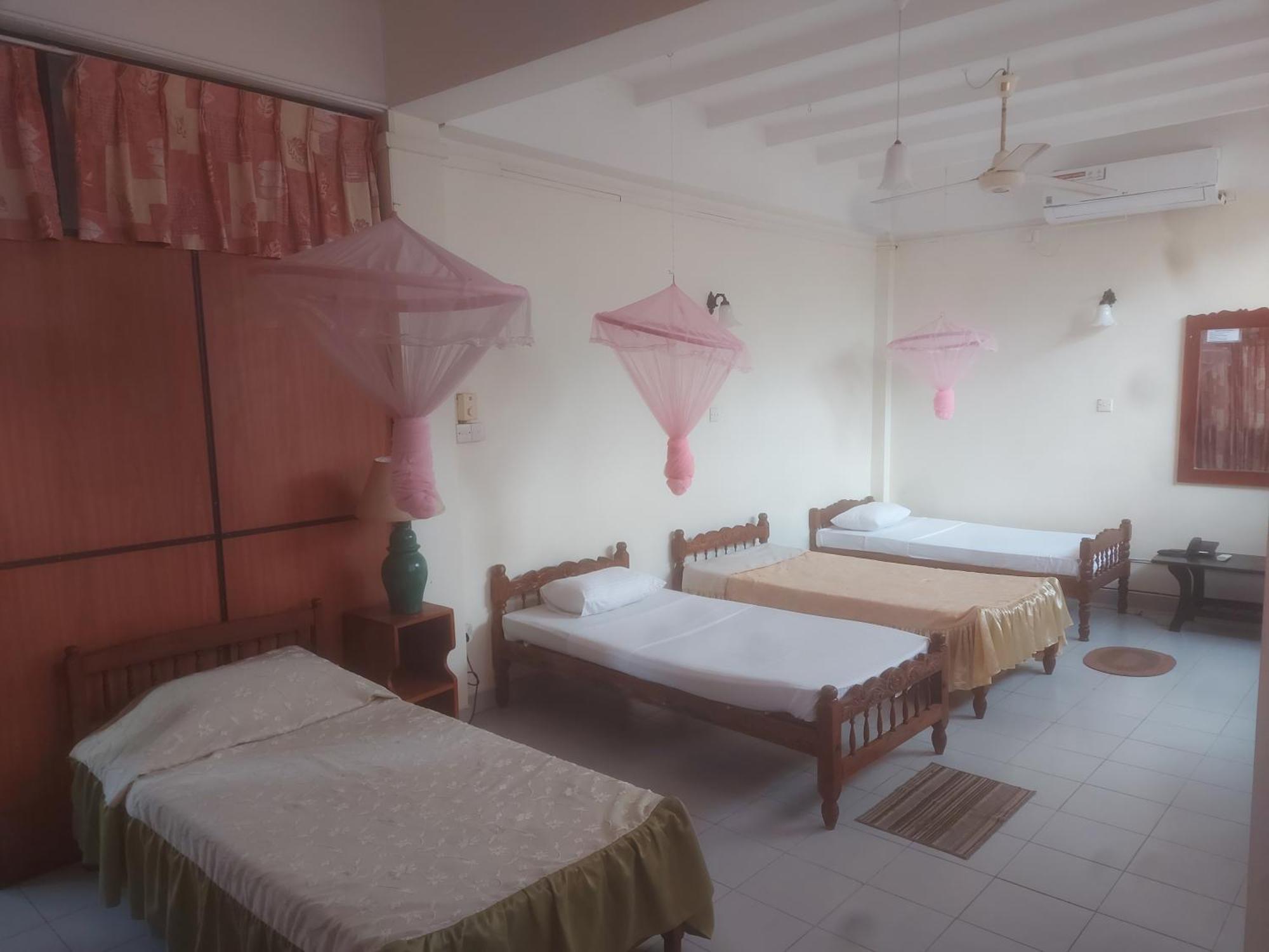 Hotel Shalini Anuradhapura Camera foto
